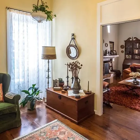 Homestay Donde Conchita, Cerca Del Aeropuerto Norte La Laguna (Tenerife)